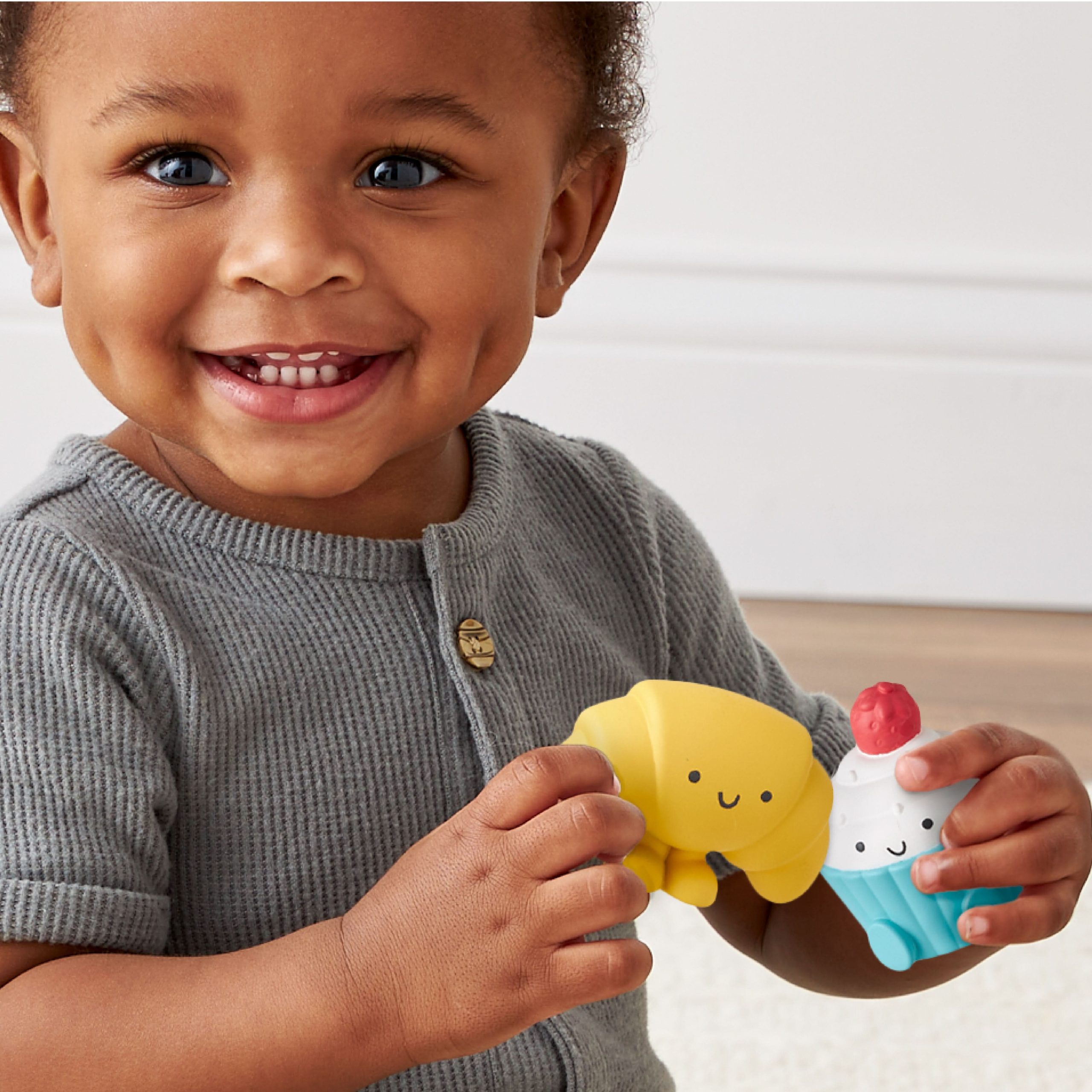 Itzy Play™ Put & Take Toy - Image 9