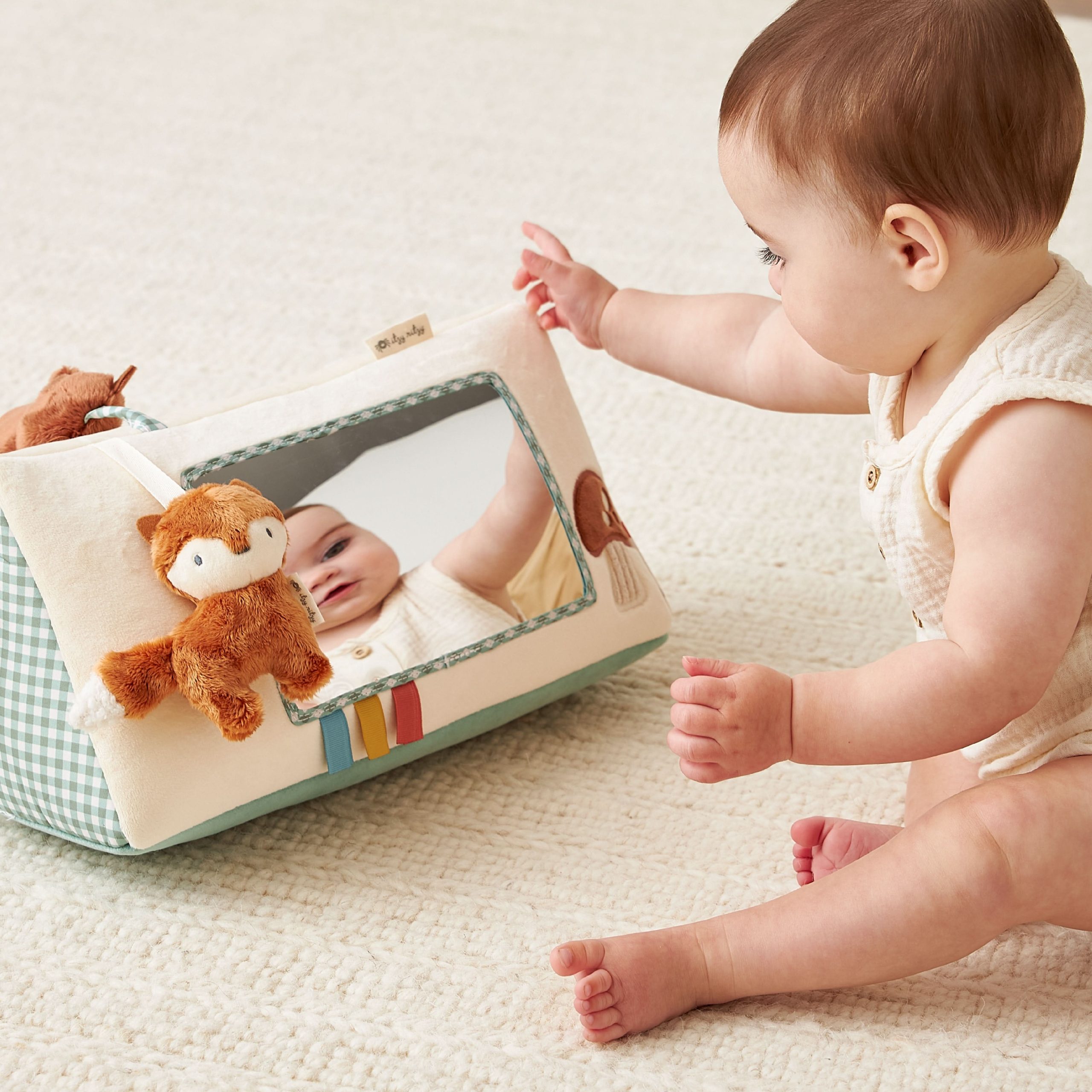 Babylist x Itzy™ Tummy Time Mirror - Image 11